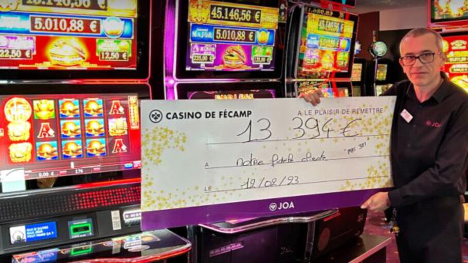 Elle décroche un jackpot avec une mise dérisoire : le récit incroyable d'une femme qui a osé rêver grand !