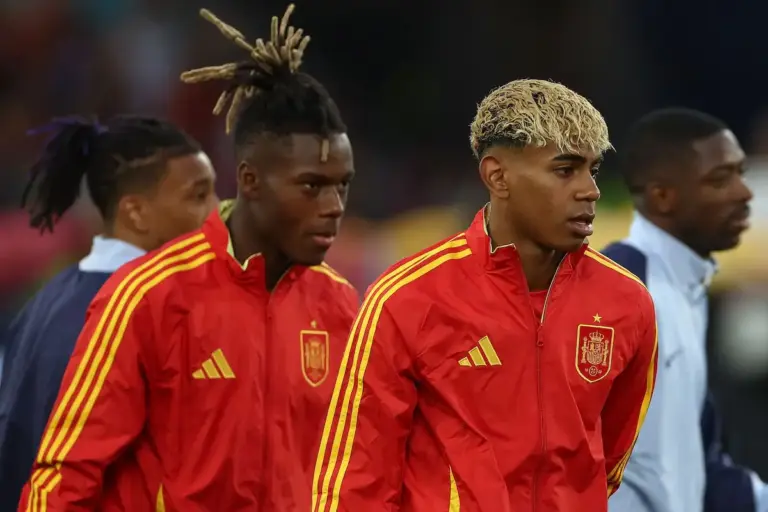 Lamine Yamal piège Nico Williams, sa réponse sur Messi surprend de nombreux fans